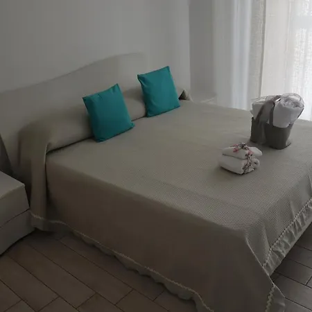 Cath's Hide Away Апартаменты *